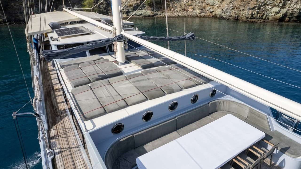 DIAMOND LILA, photo from the yacht portfolio 3