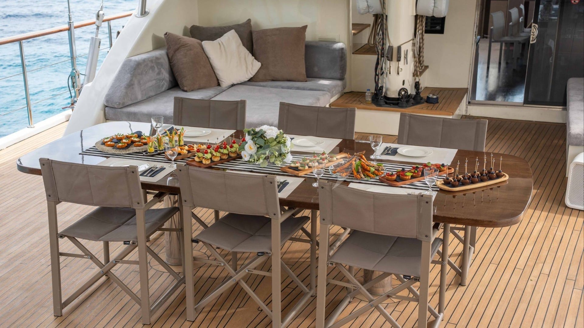 Deck Dining