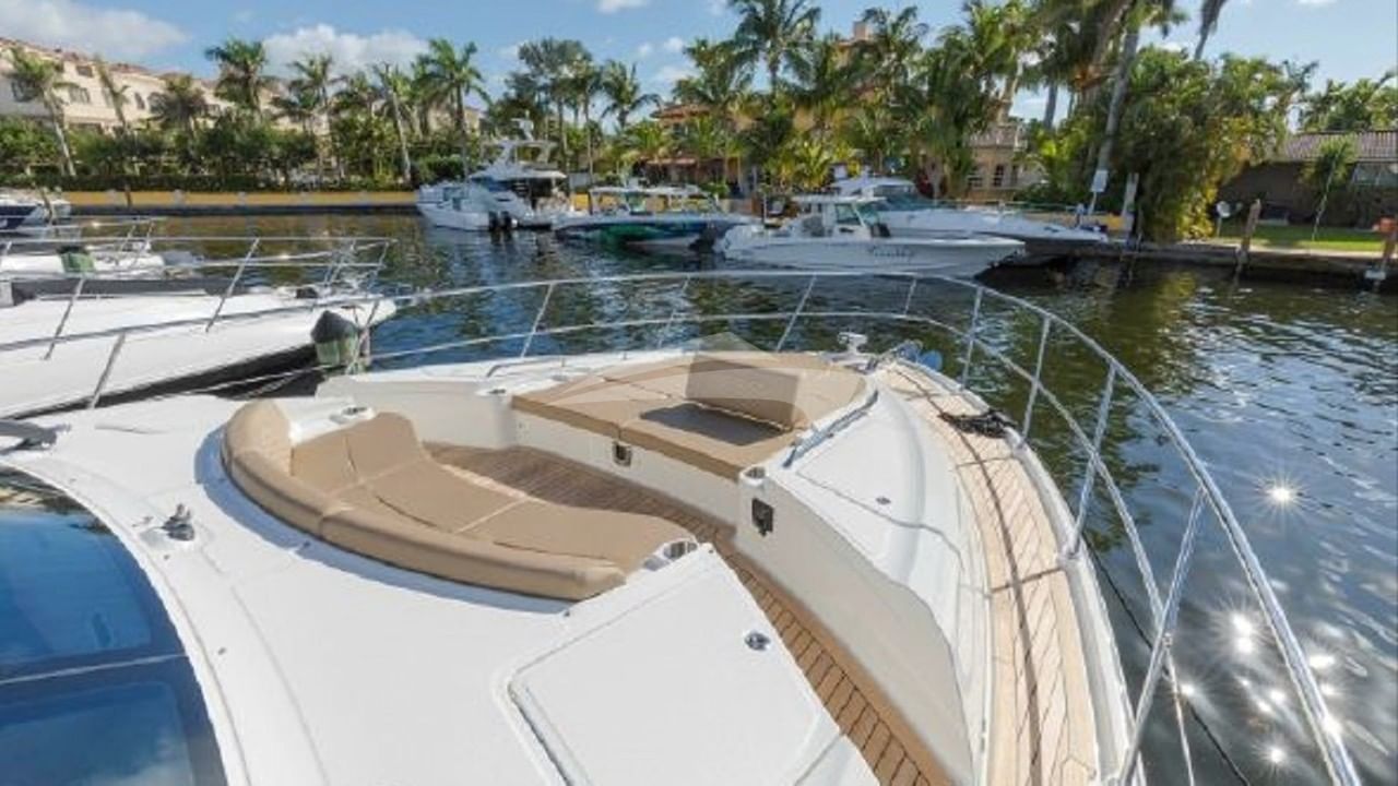 Bow Seating and Sun Pad