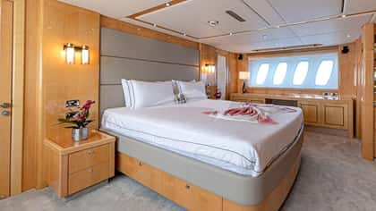BLADE I 34m motor yacht charter, photo 6