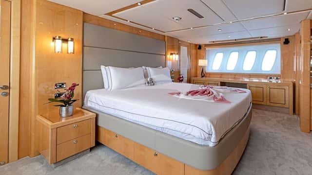 BLADE I yacht charter photo 5