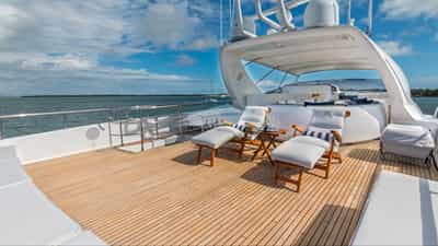 Upper deck