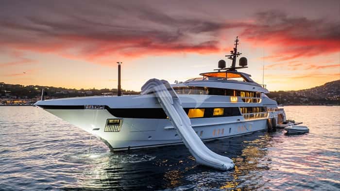R.M.F 52m motor yacht charter, photo 5