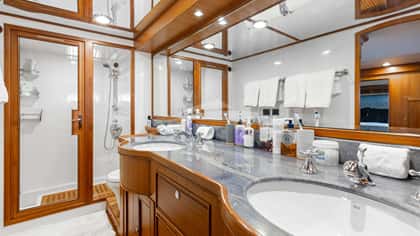 VIRGINIA SEA 28m motor yacht charter, photo 7