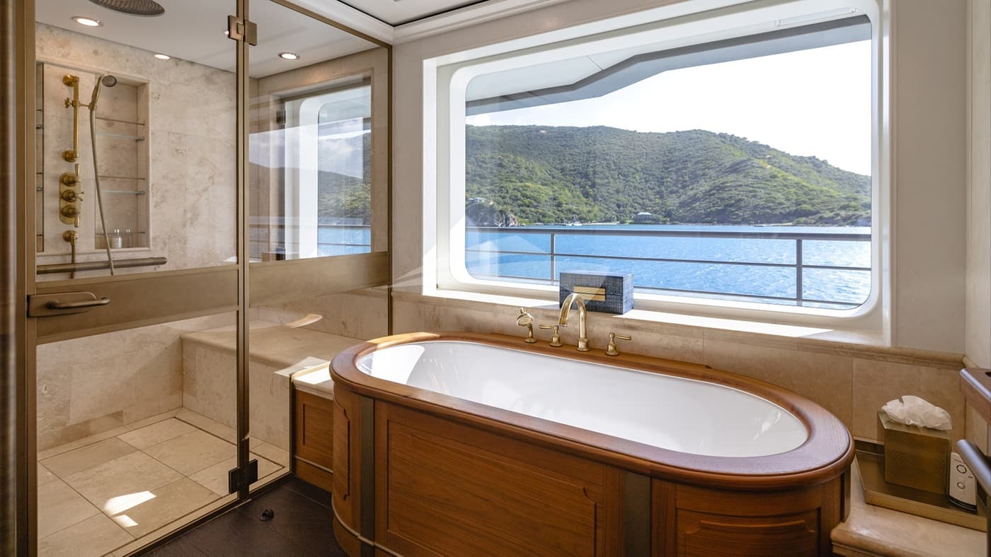Q, photo from the yacht portfolio