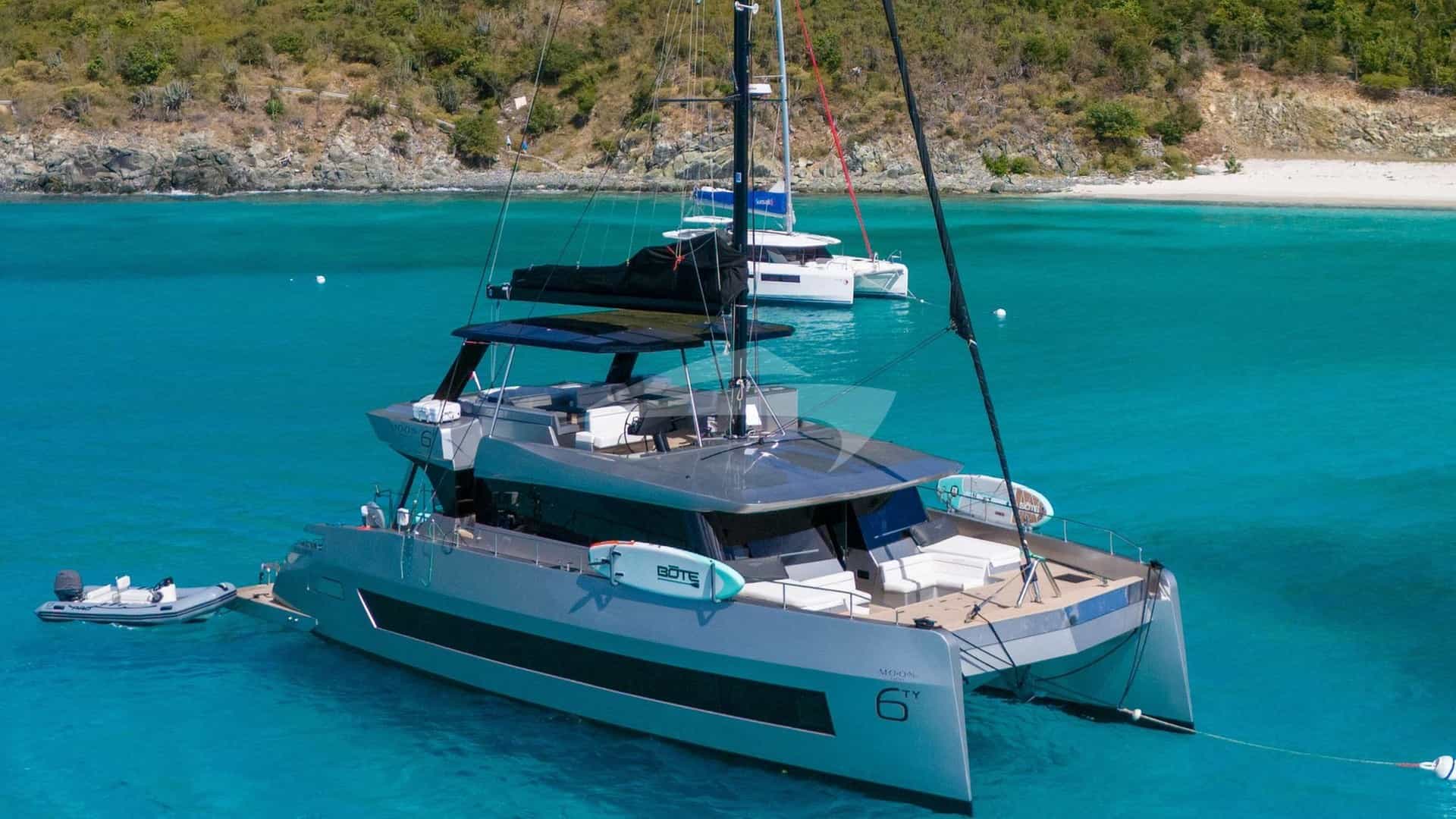 MOON SHADOW yacht charter