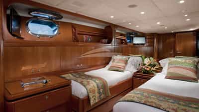 Twin Cabin