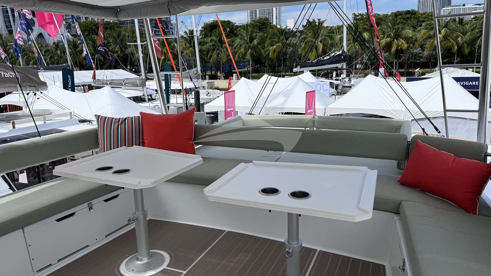 BAREFOOT BLISS, photo from the yacht portfolio 5