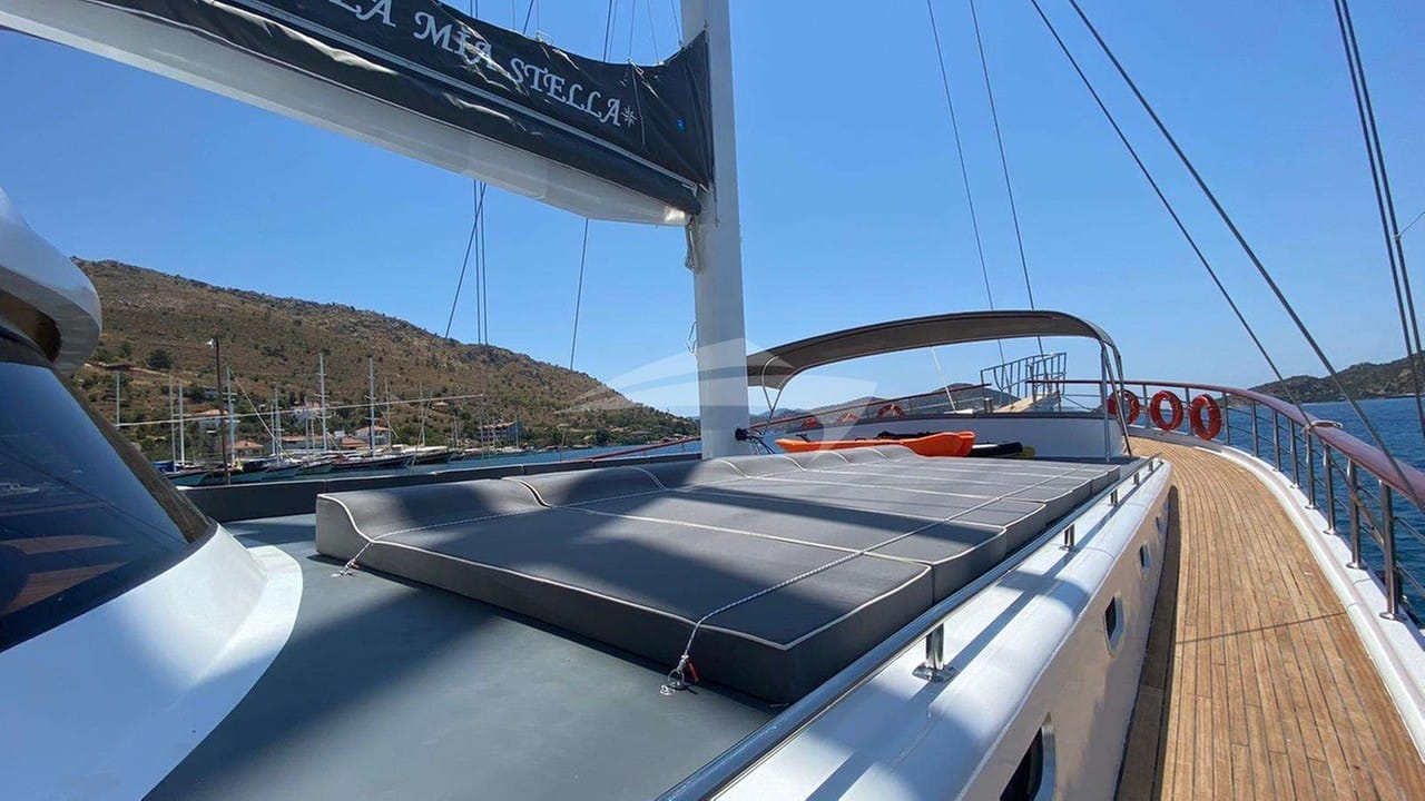 Foredeck Sunpads