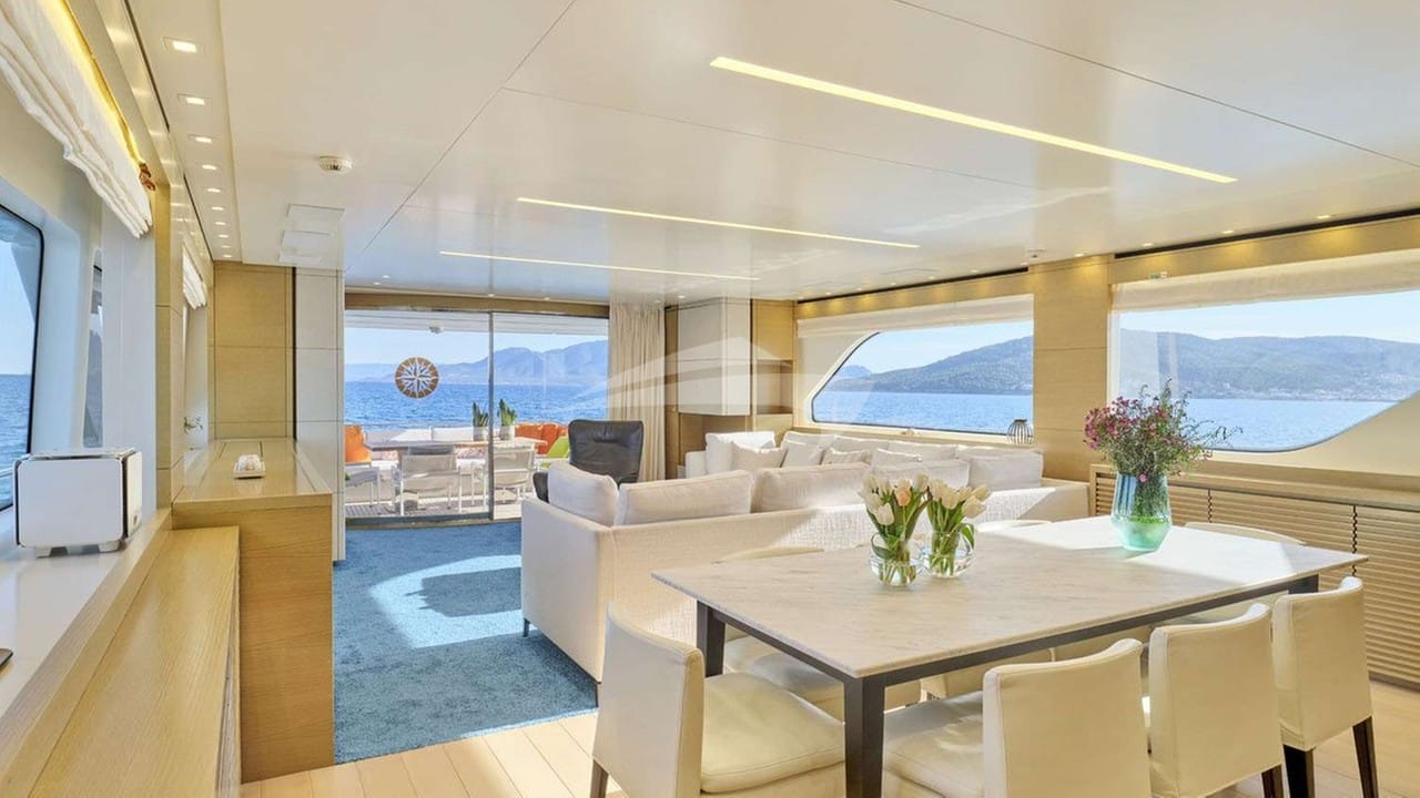 Main Deck Saloon & Dining Area