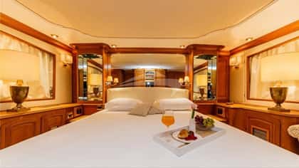 TO JE TO 35m motor yacht charter, photo 11