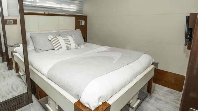 NEW LIFE 28m motor yacht charter, photo 8