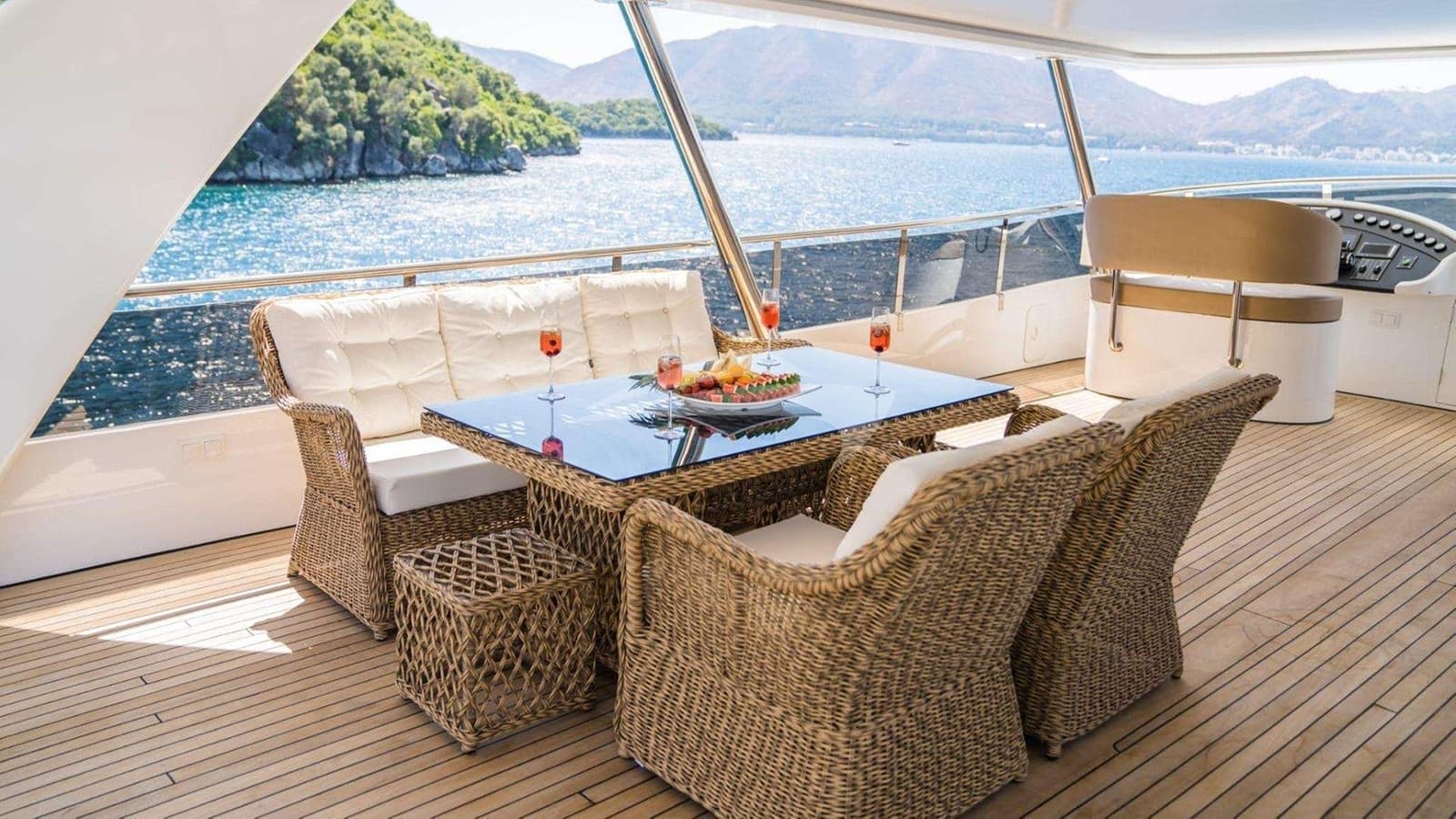 DEEP WATER, photo from the yacht portfolio 14