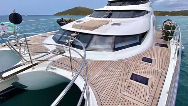 CASA BLANCA yacht charter photo 3