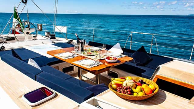 CLASS IV yacht charter photo 5