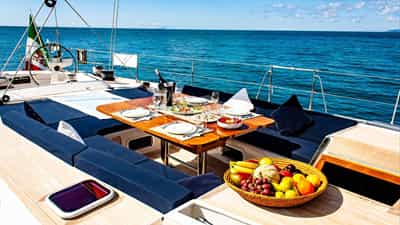 Top Deck