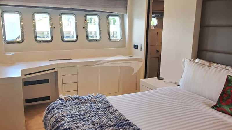HOUDINI 28m motor yacht charter, photo 4