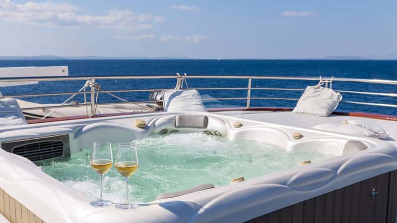 AMALIA 39m motor yacht charter, photo 9