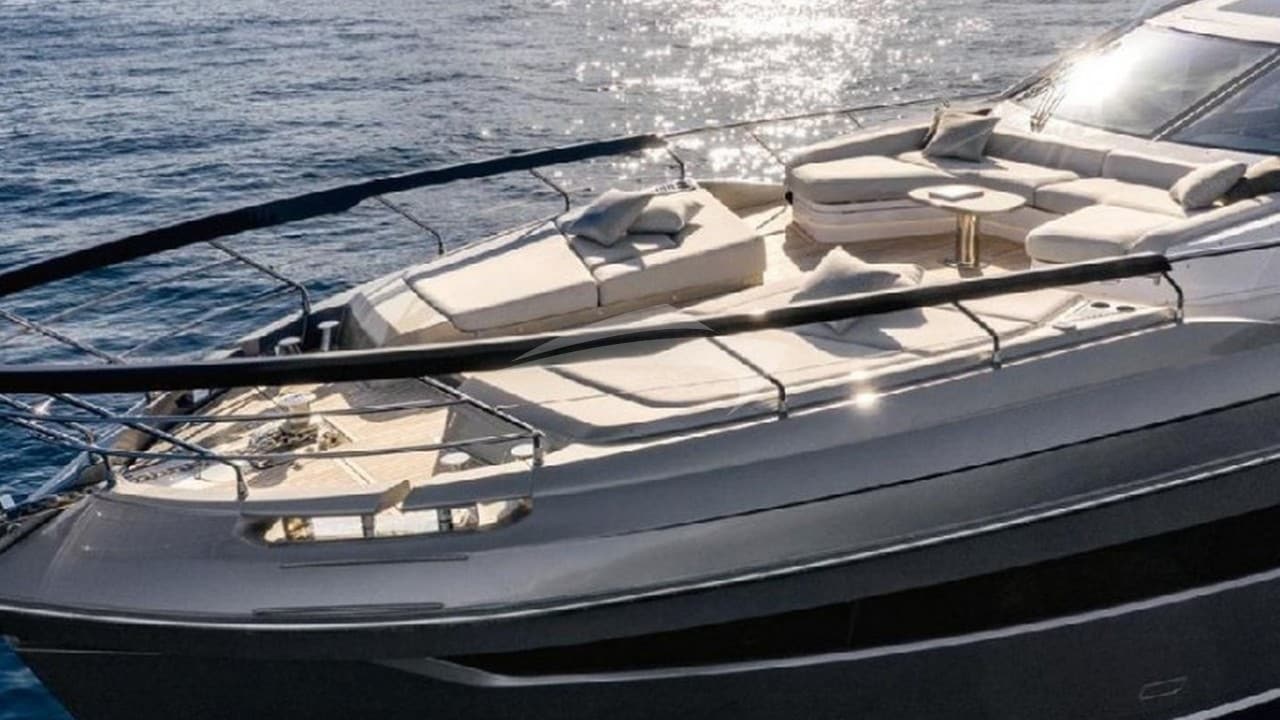 NEVER GIVE UP, photo from the yacht portfolio 8