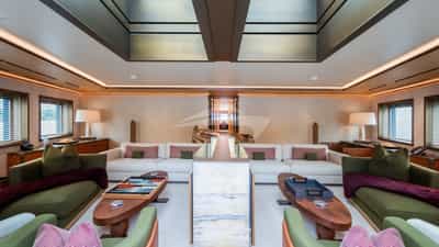 Observation deck lounge