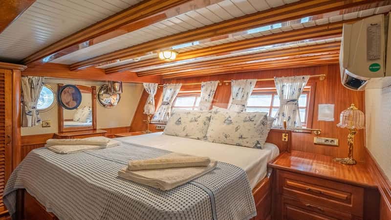 ADMIRAL 47m motor yacht charter, photo 6