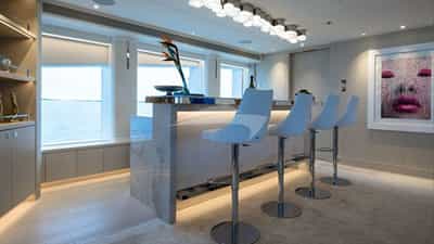 Skylounge Bar