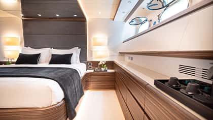PAREAKI II 39m motor yacht charter, photo 11