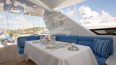 Flybridge Dining Area