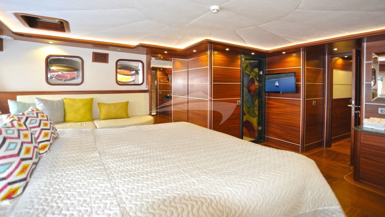 DRAGON FLY, photo from the yacht portfolio 16