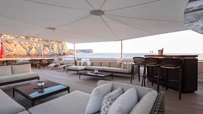 Upper Deck