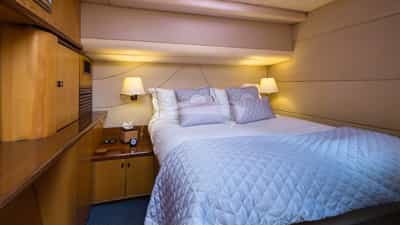Aft port side queen guest suite