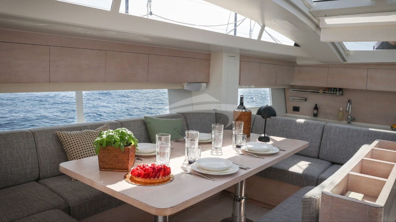 LUCE GUIDA - interior