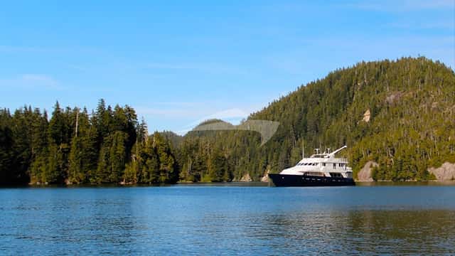 SAFARI QUEST 37m motor yacht for charter