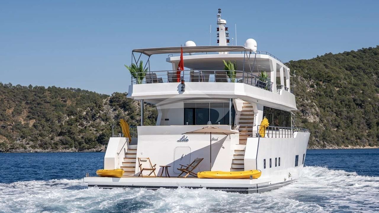LILA TRAWLER