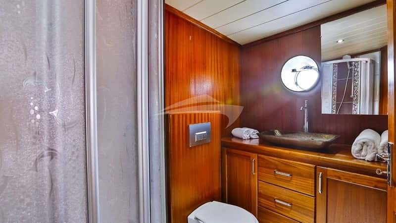VICTORIA 25m motor yacht charter, photo 4