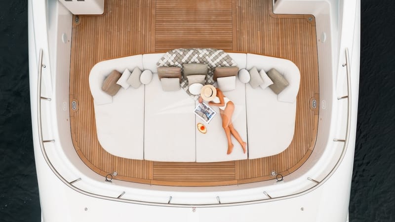 Foredeck sunpads