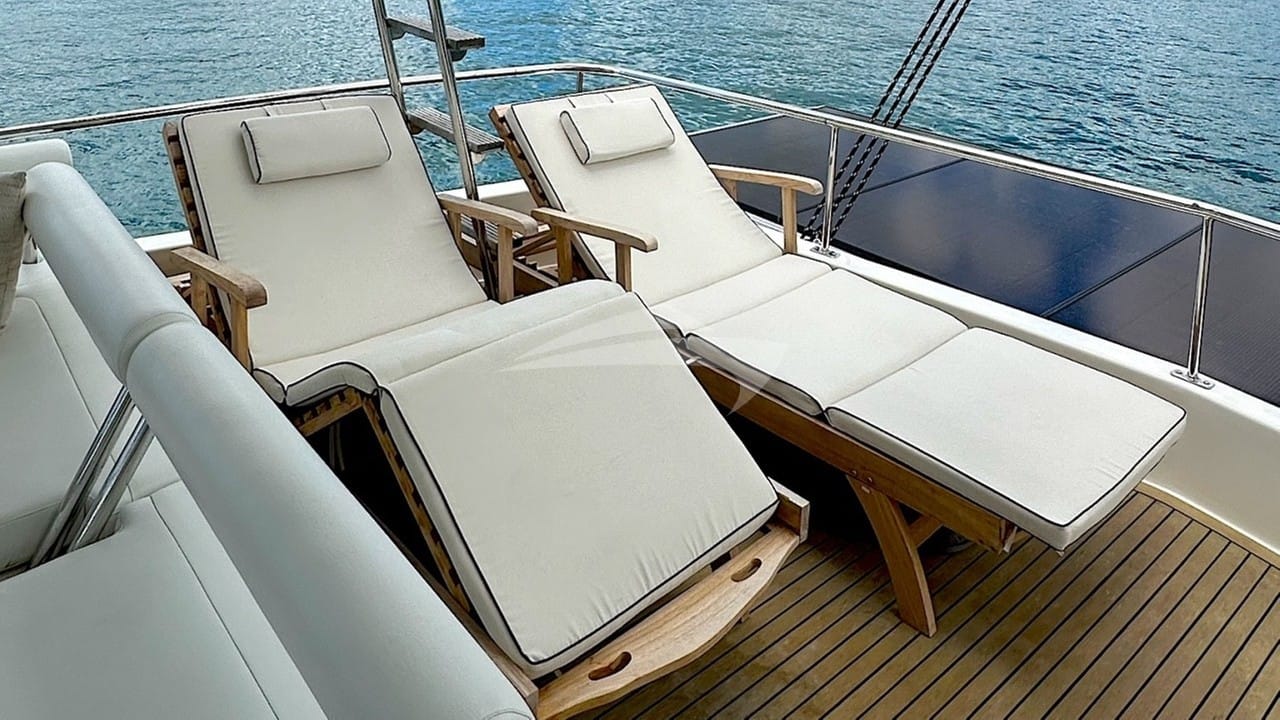 The steamship loungers on the flybridge