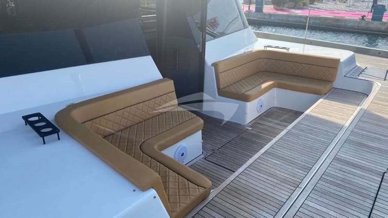 Foredeck lounge area