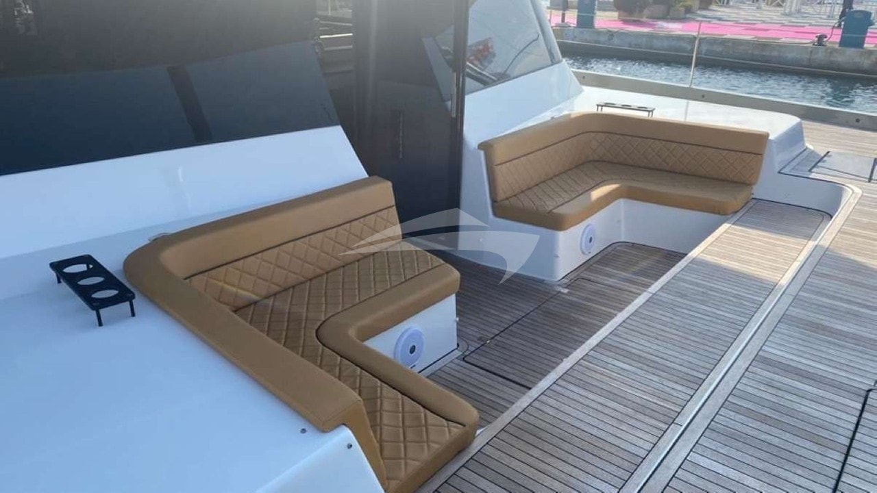 Foredeck lounge area