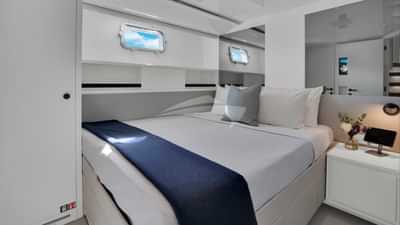 Port Fwd Guest Cabin