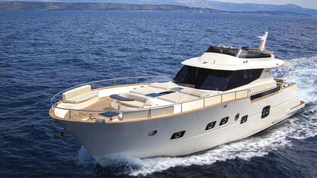 PANTA REI yacht charter photo 3