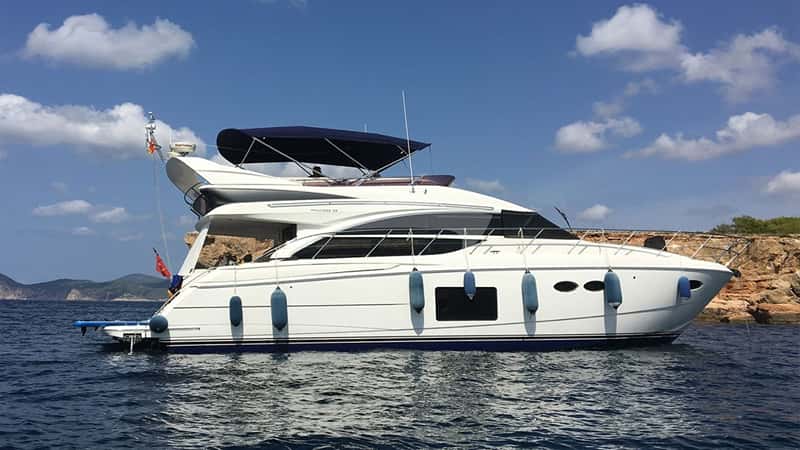 BABBY COOL 17m motor yacht charter