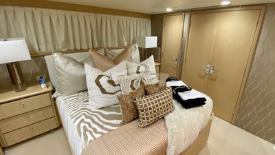 Stbd Guest Stateroom