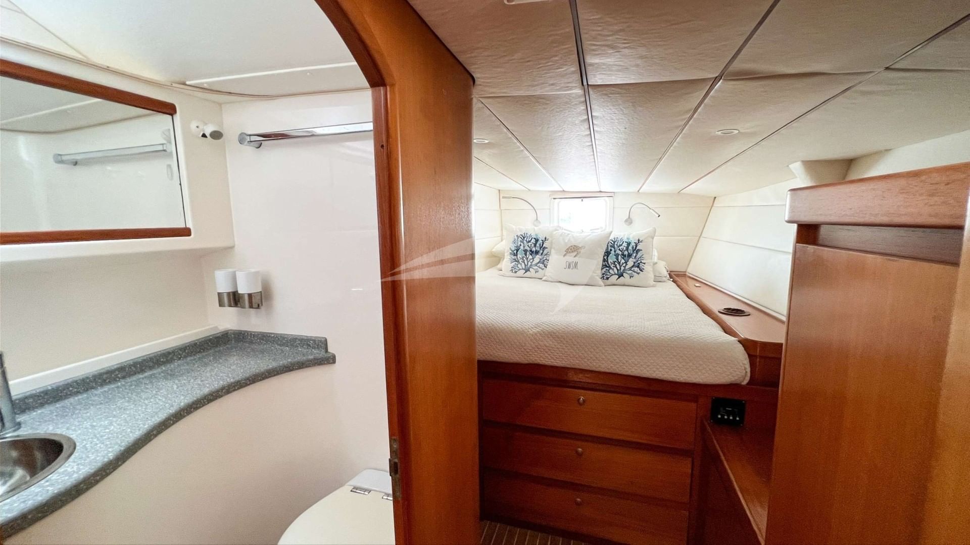 Guest Cabin 1 and Bathroom