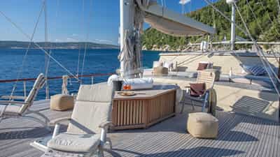 deck seating