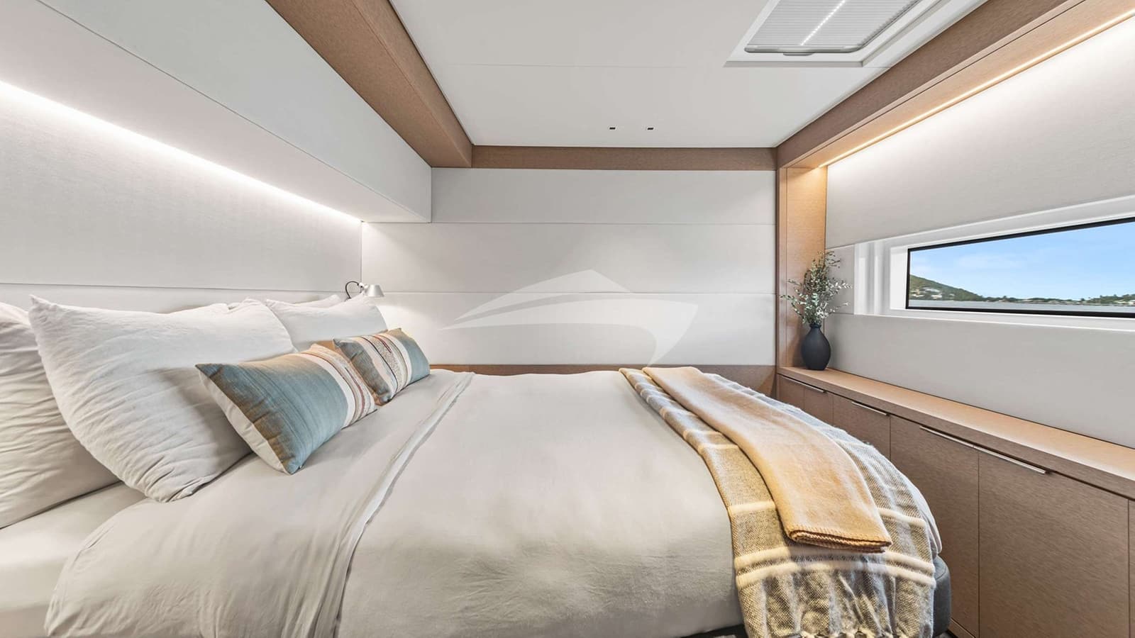 REVERIE, photo from the yacht portfolio 16