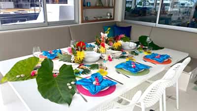 Set up for lunch.