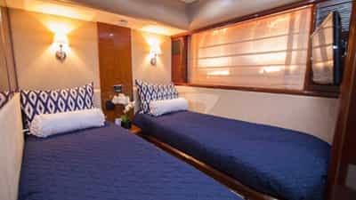 Twin Cabin