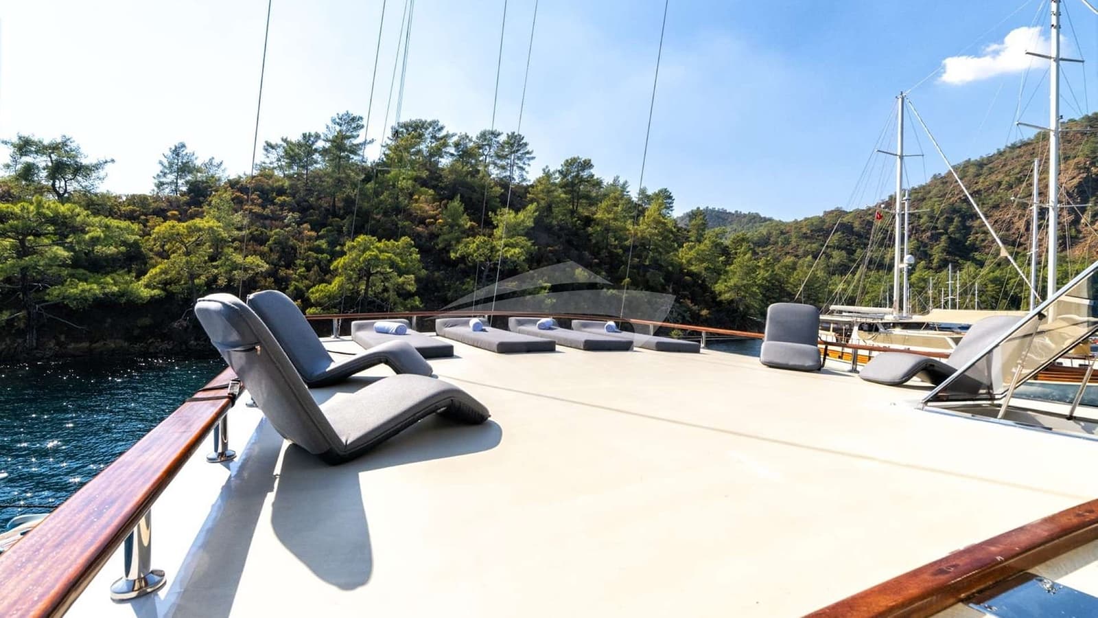 CAUSTIC, photo from the yacht portfolio 16