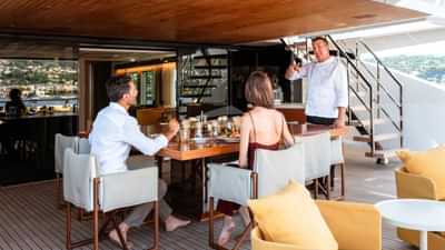 Upper deck al fresco dining